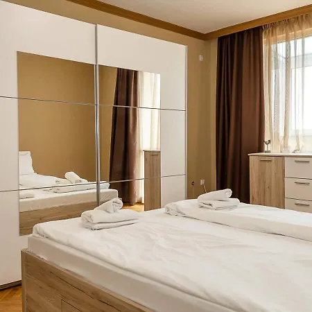 Spacious 3br In - Sea View By Flat Manаger * Варна